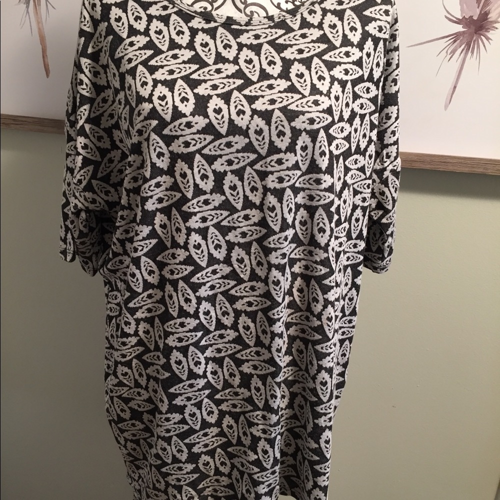 LuLaRoe Irma top